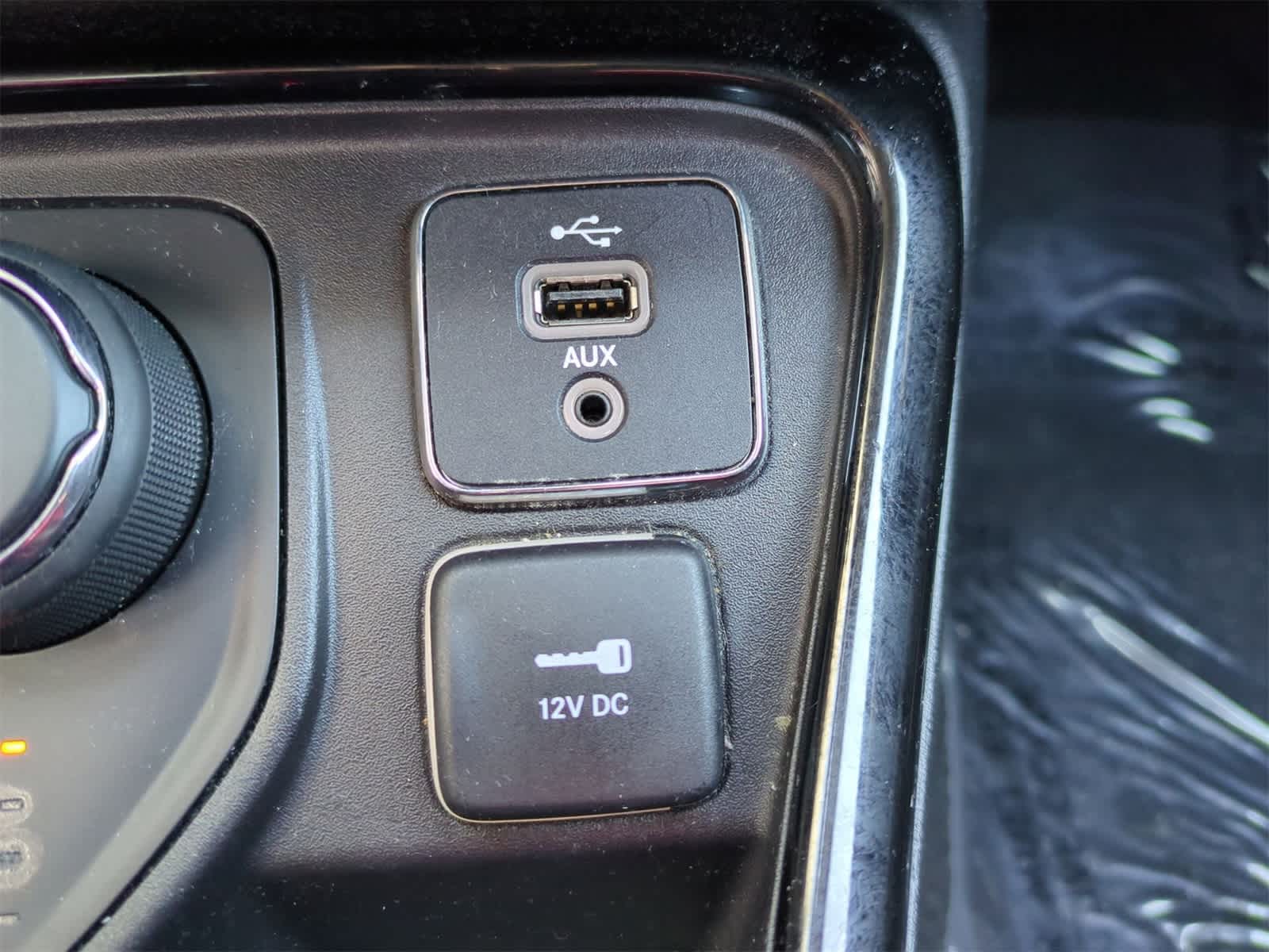 Thumbnail: 2018 Jeep Compass - 32