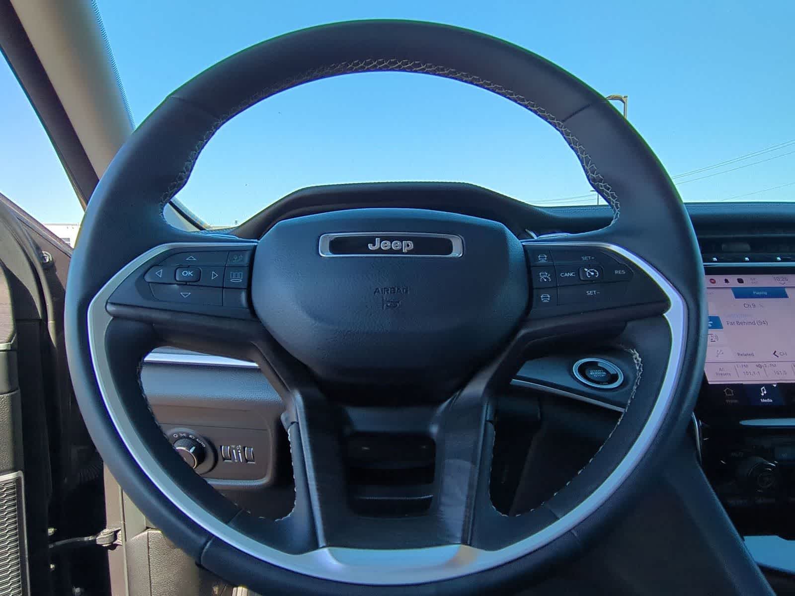 Thumbnail: 2023 Jeep Grand Cherokee L - 25
