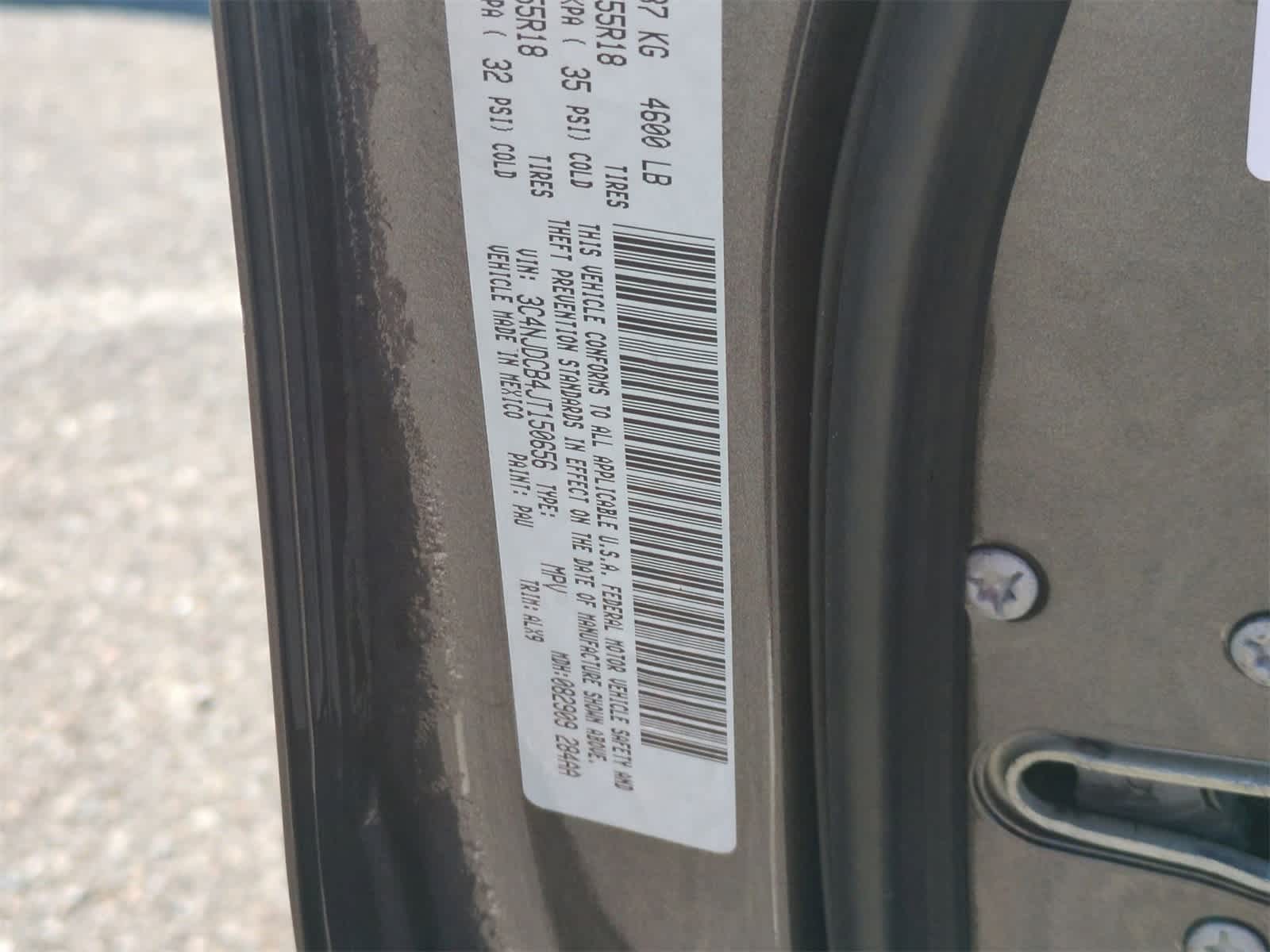 Thumbnail: 2018 Jeep Compass - 38