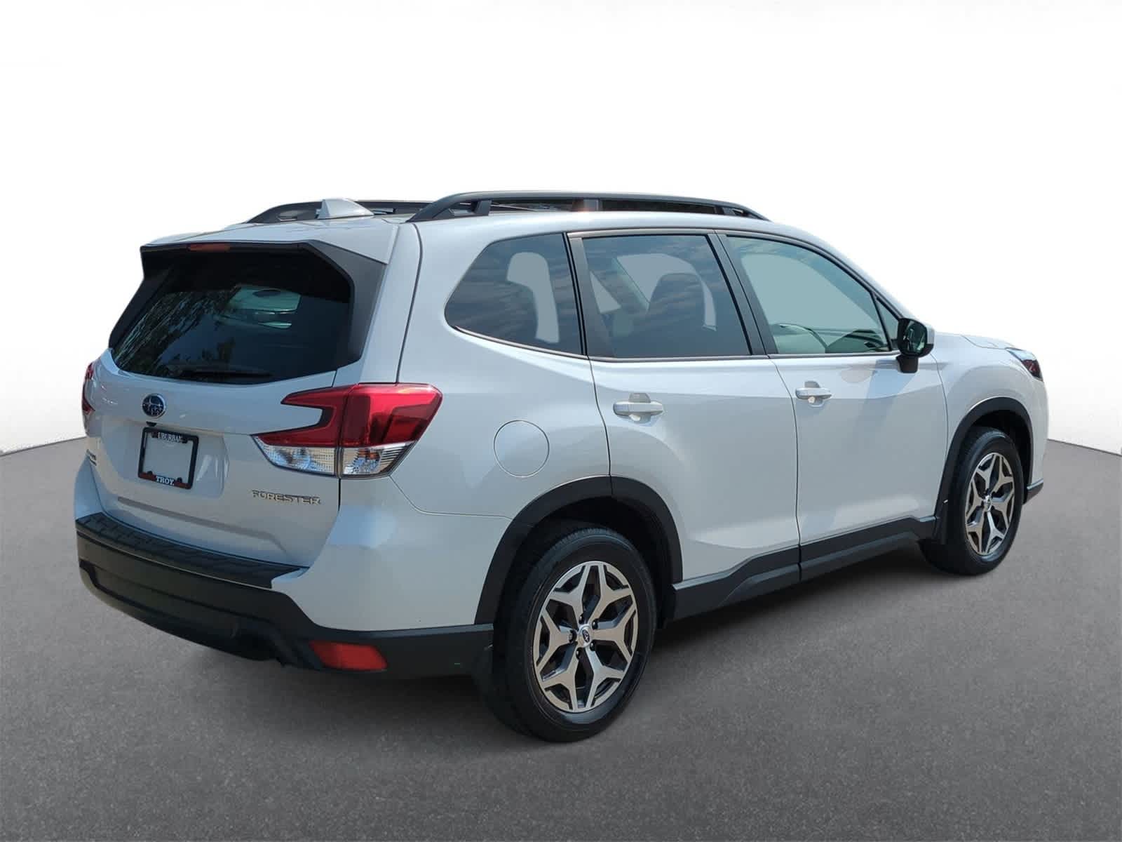 Thumbnail: 2023 Subaru Forester - 8