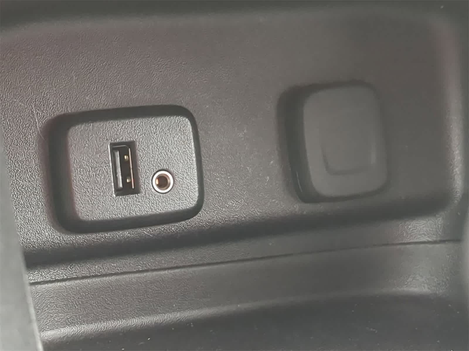 Thumbnail: 2018 Chevrolet Equinox - 29