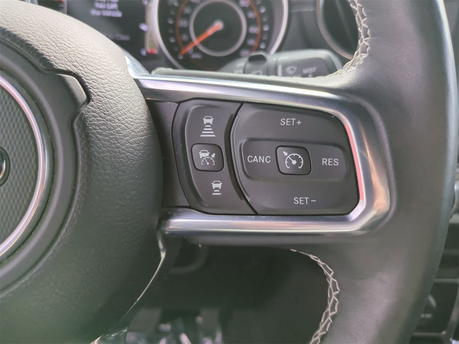Thumbnail: 2019 Jeep Wrangler - 23