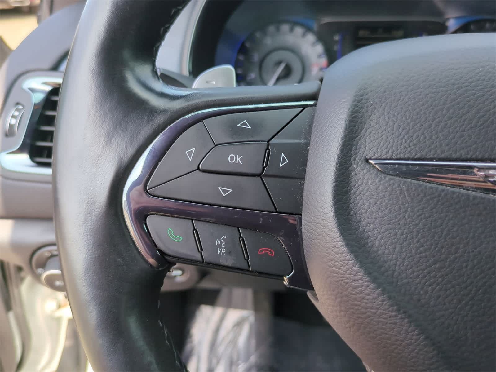 Thumbnail: 2016 Chrysler 200 - 21