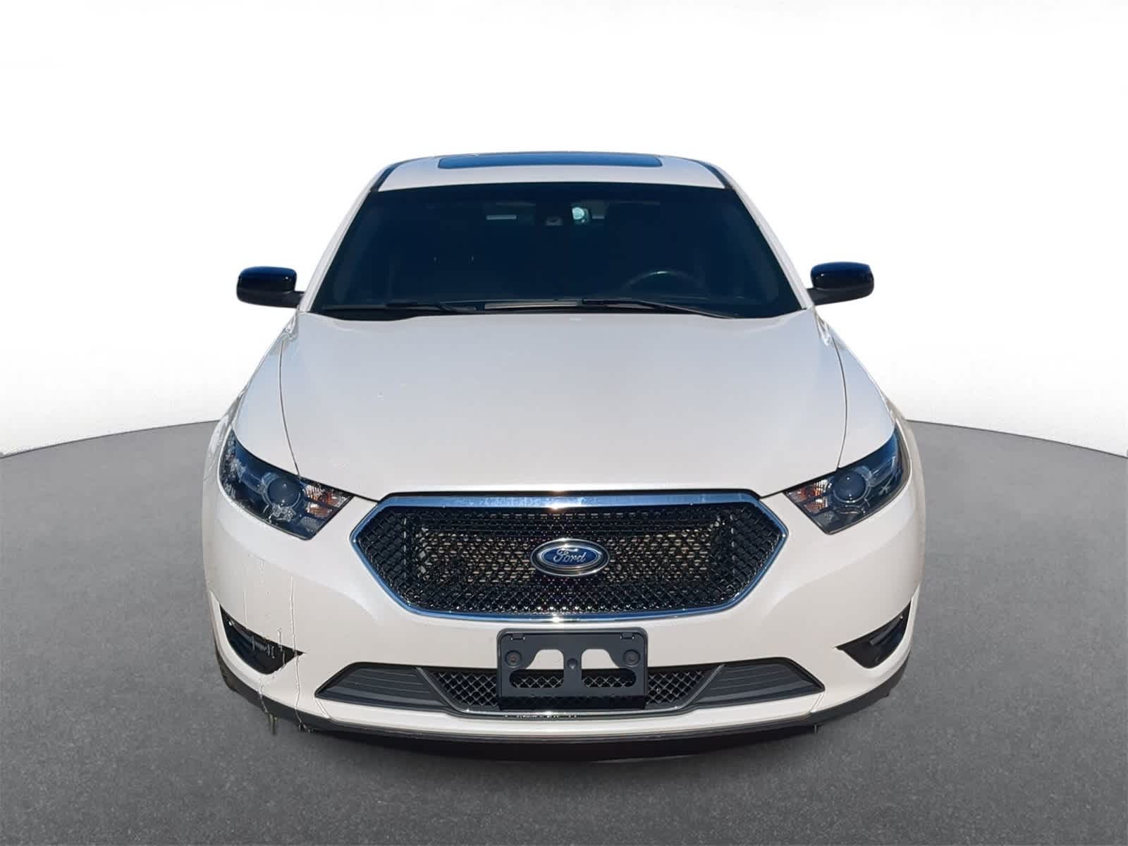 Thumbnail: 2016 Ford Taurus - 3