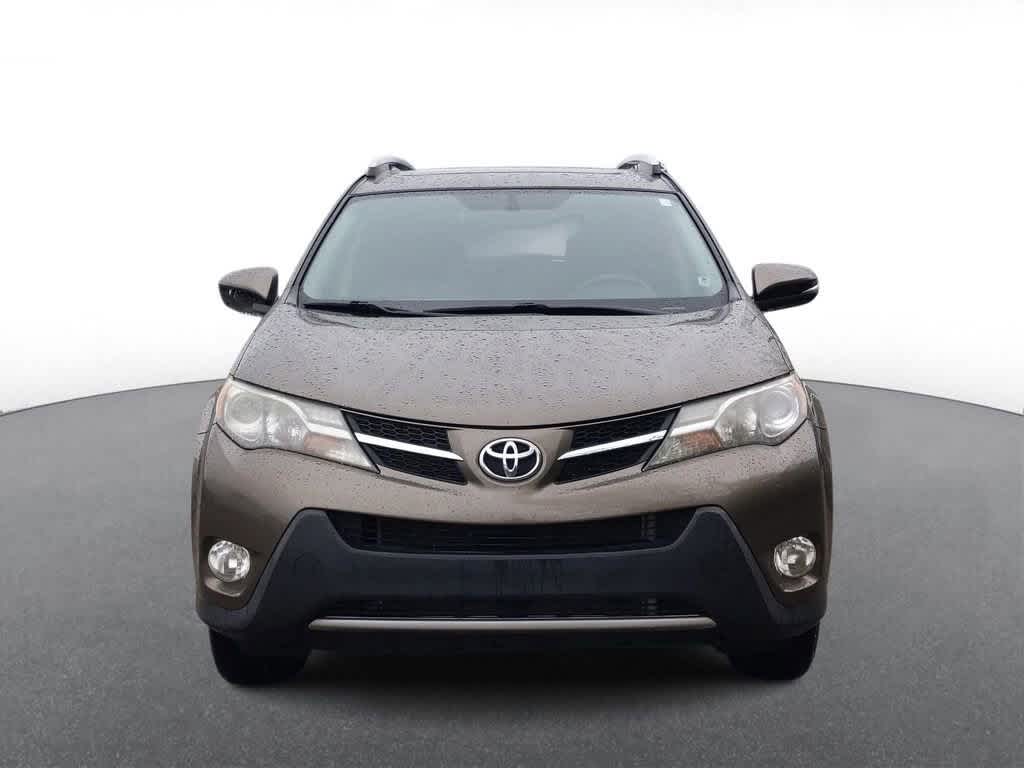 2013 Toyota RAV4 XLE 3
