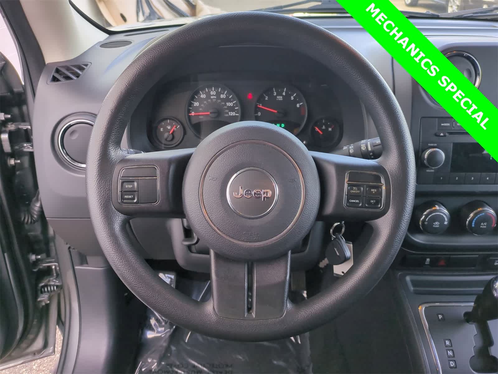 Thumbnail: 2012 Jeep Patriot - 21