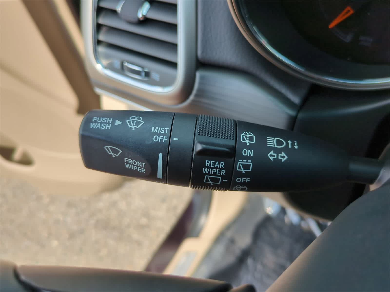 Thumbnail: 2021 Jeep Grand Cherokee - 23