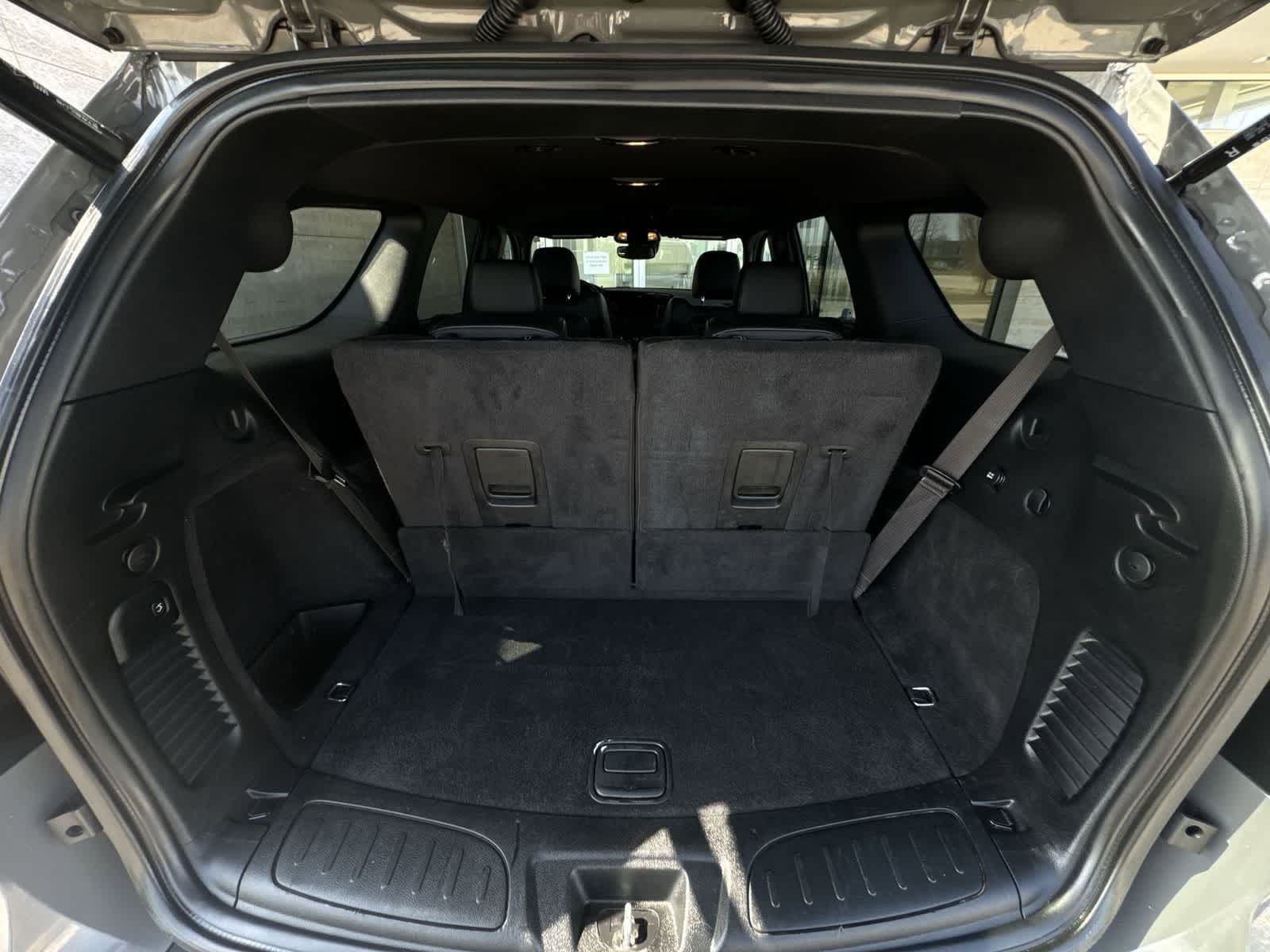 Thumbnail: 2023 Dodge Durango - 34