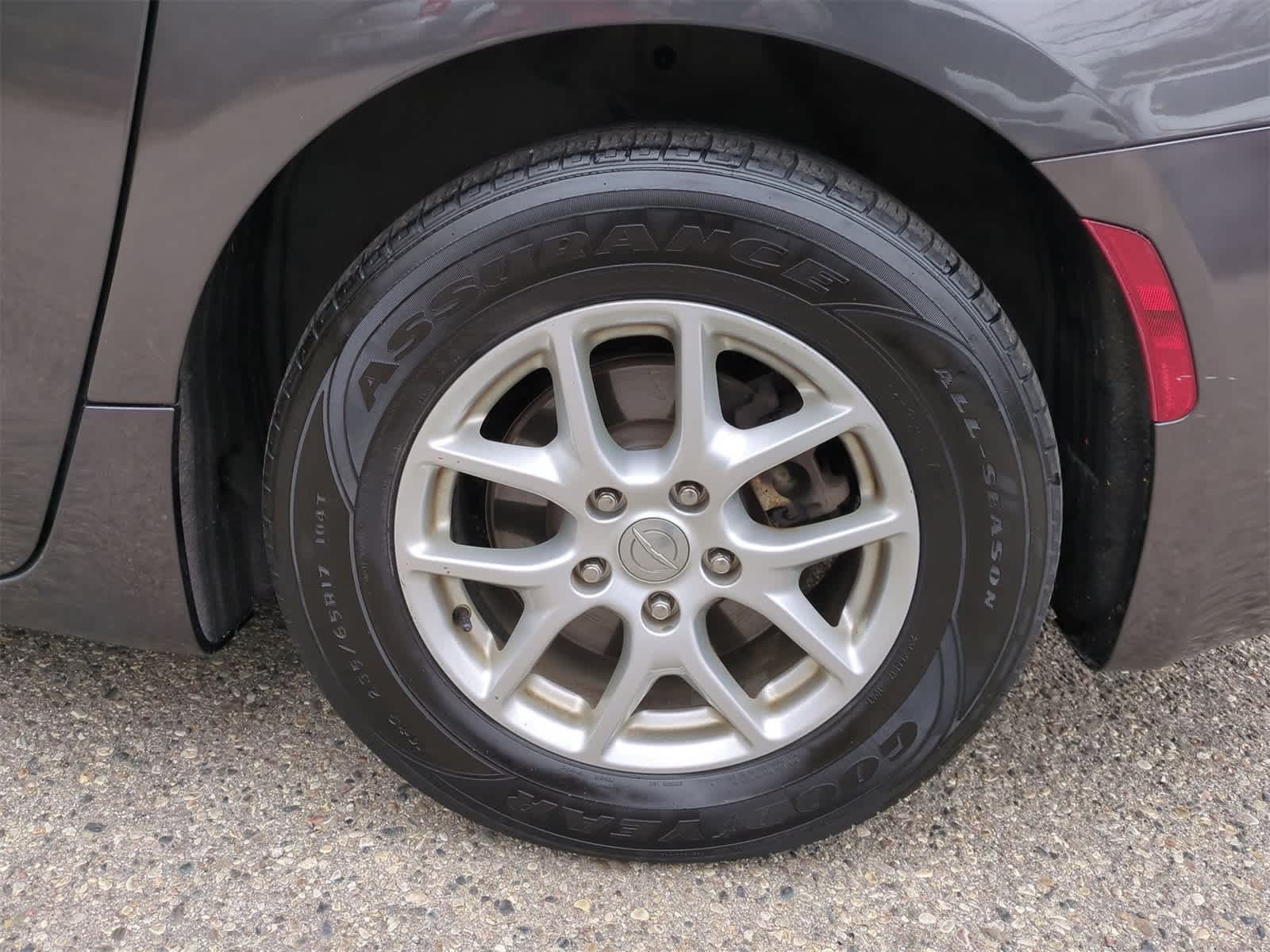 Thumbnail: 2017 Chrysler Pacifica - 14