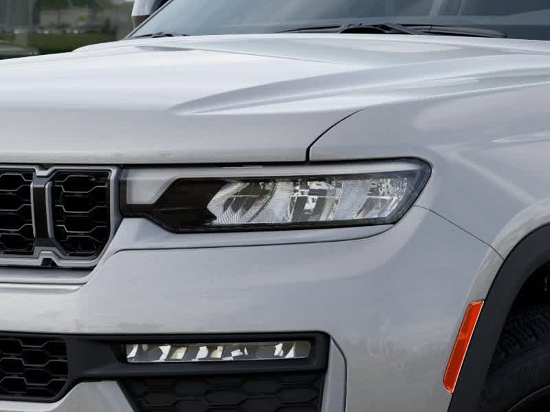 Thumbnail: 2026 Jeep Grand Cherokee - 10