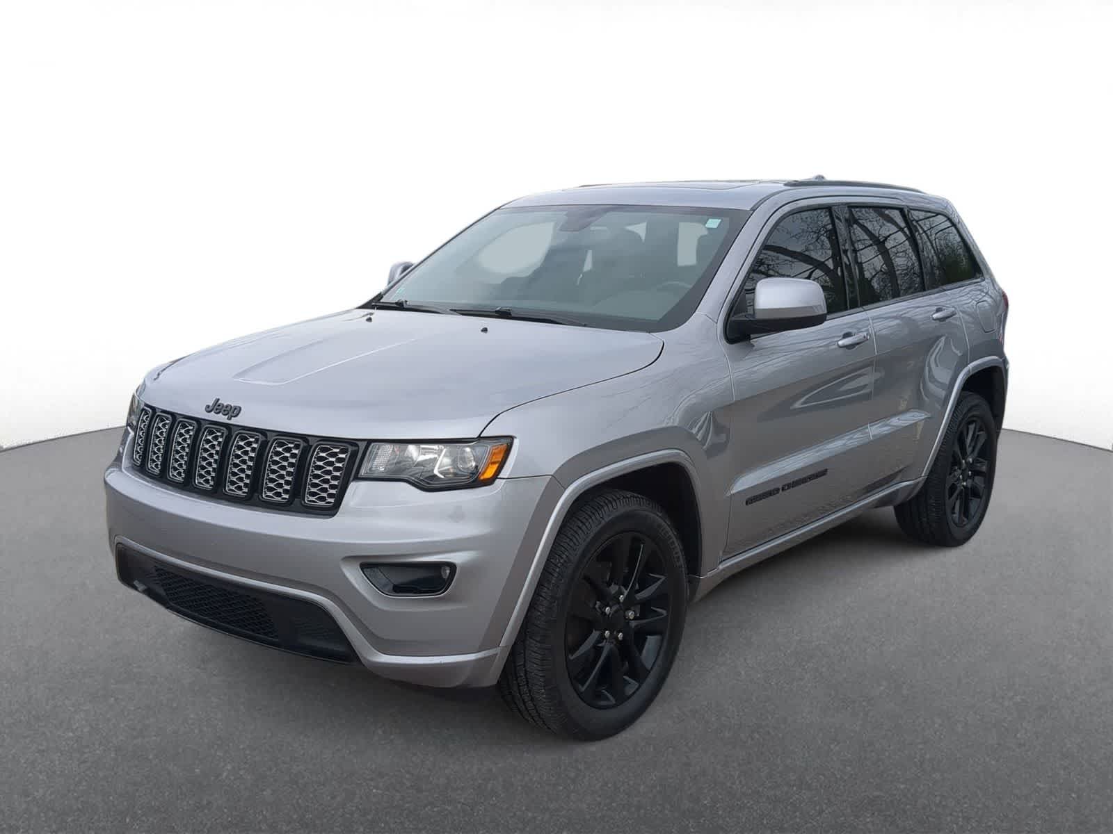 Thumbnail: 2020 Jeep Grand Cherokee - 4
