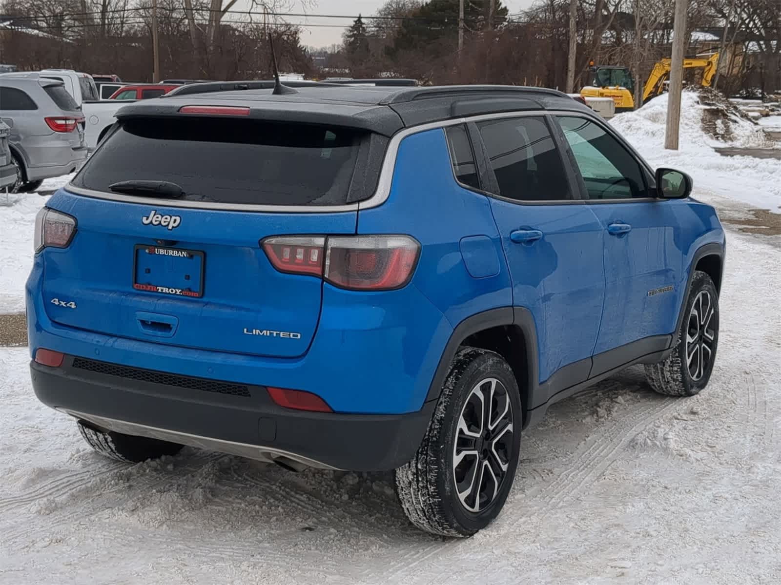 Thumbnail: 2023 Jeep Compass - 14