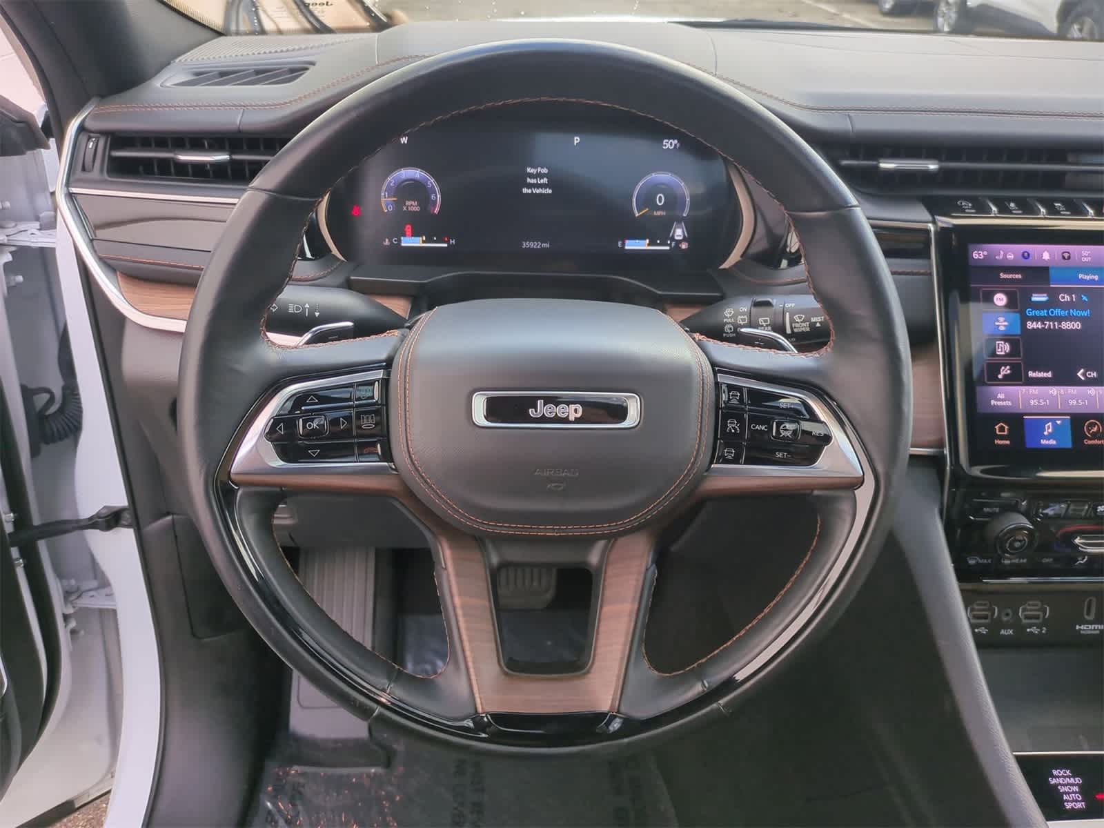 Thumbnail: 2022 Jeep Grand Cherokee L - 23
