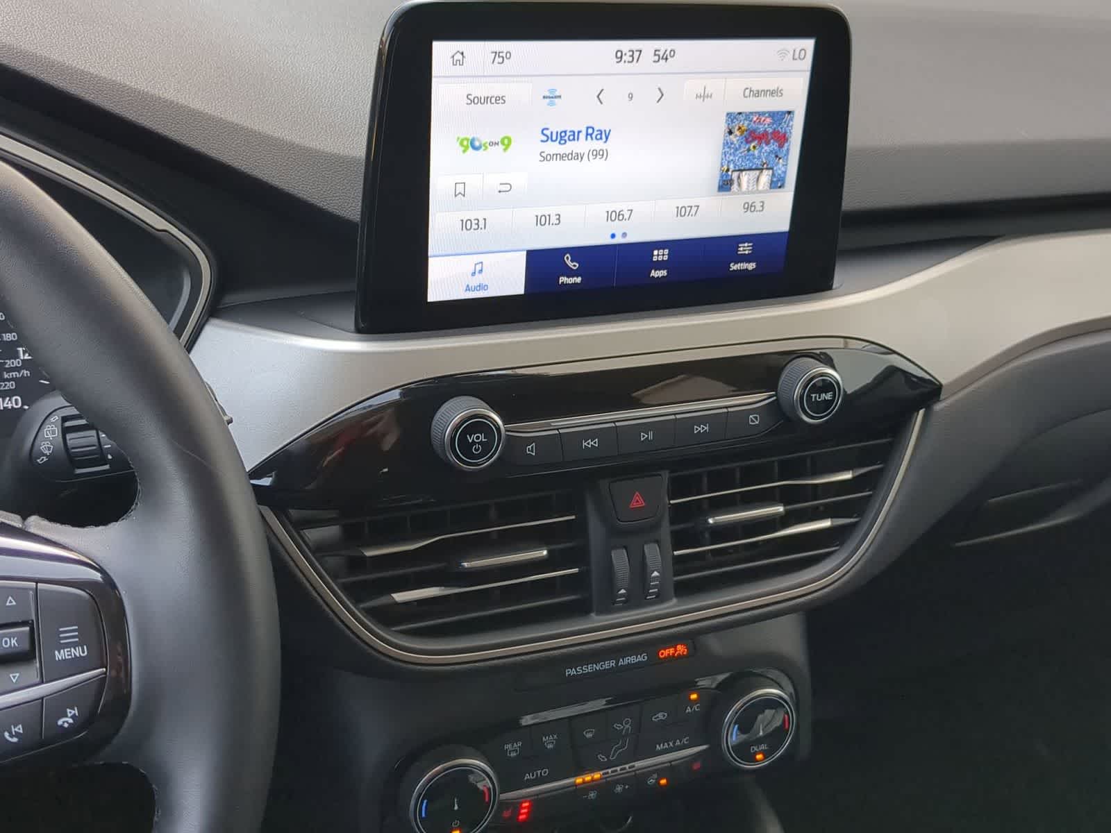 Thumbnail: 2022 Ford Escape - 27