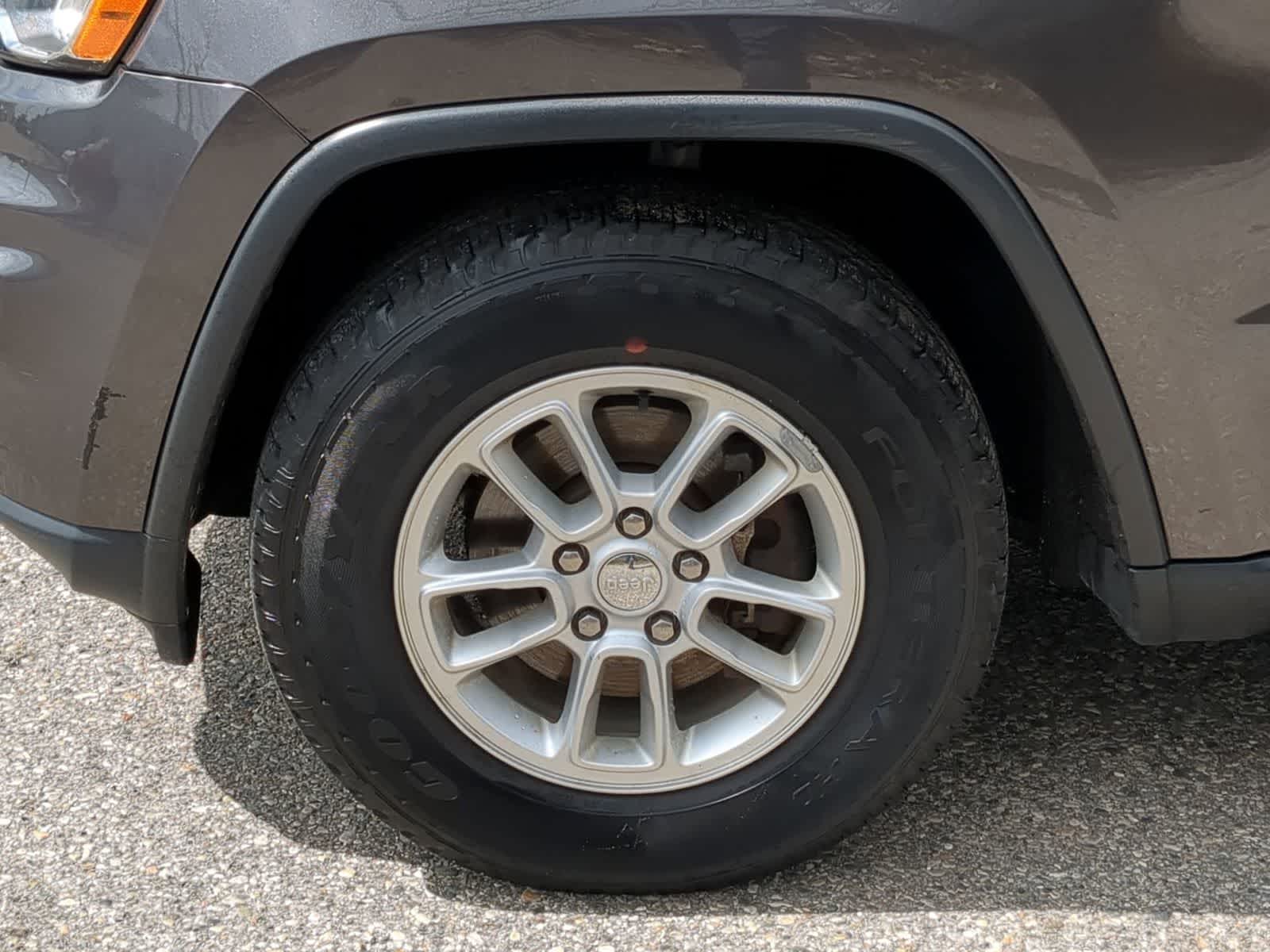 Thumbnail: 2019 Jeep Grand Cherokee - 14