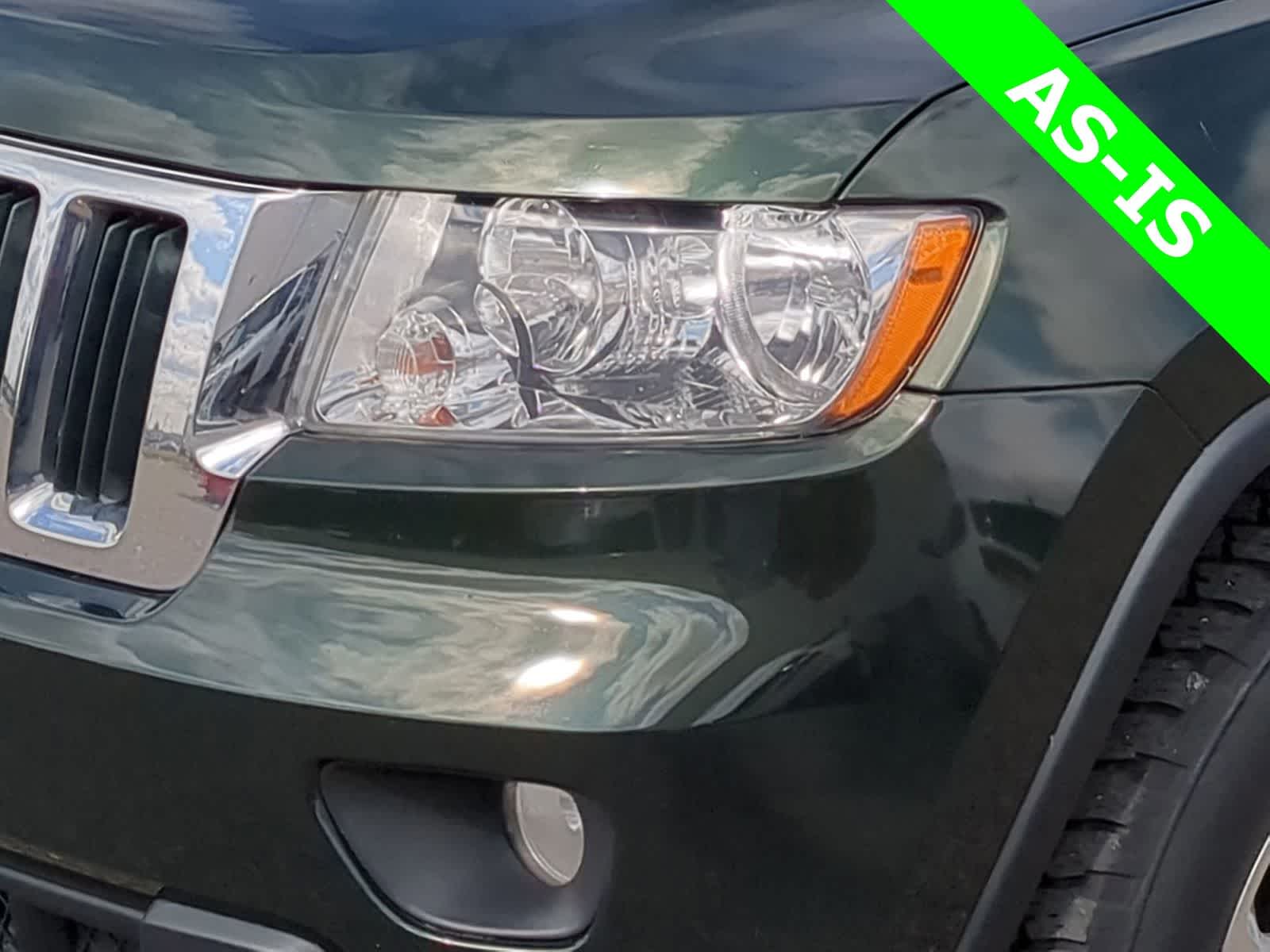 Thumbnail: 2011 Jeep Grand Cherokee - 11