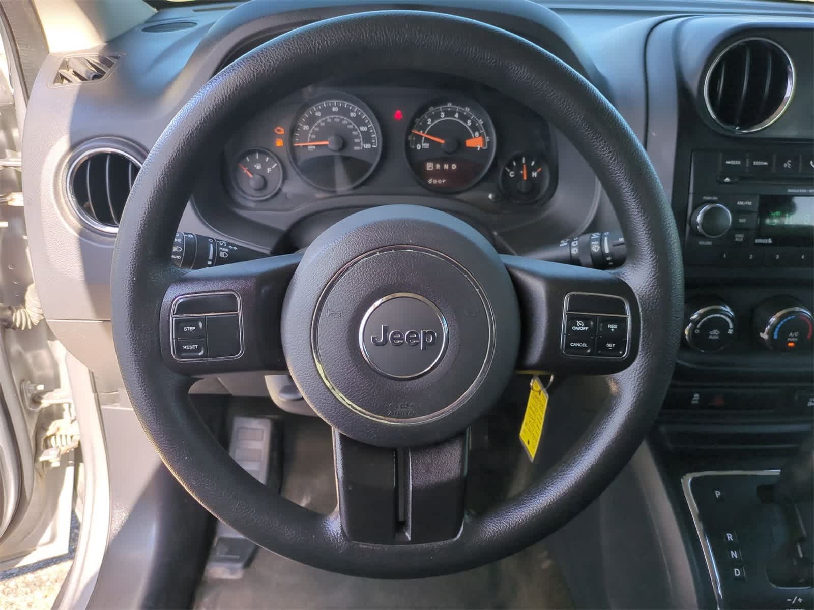Thumbnail: 2016 Jeep Patriot - 20