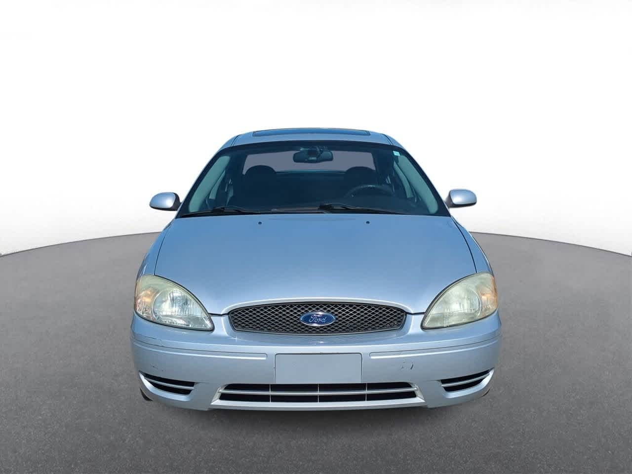 Thumbnail: 2004 Ford Taurus - 3
