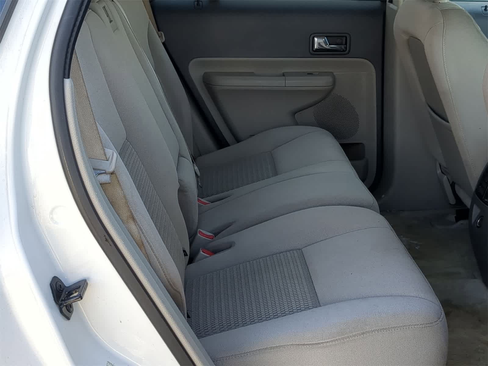 Thumbnail: 2010 Ford Edge - 26