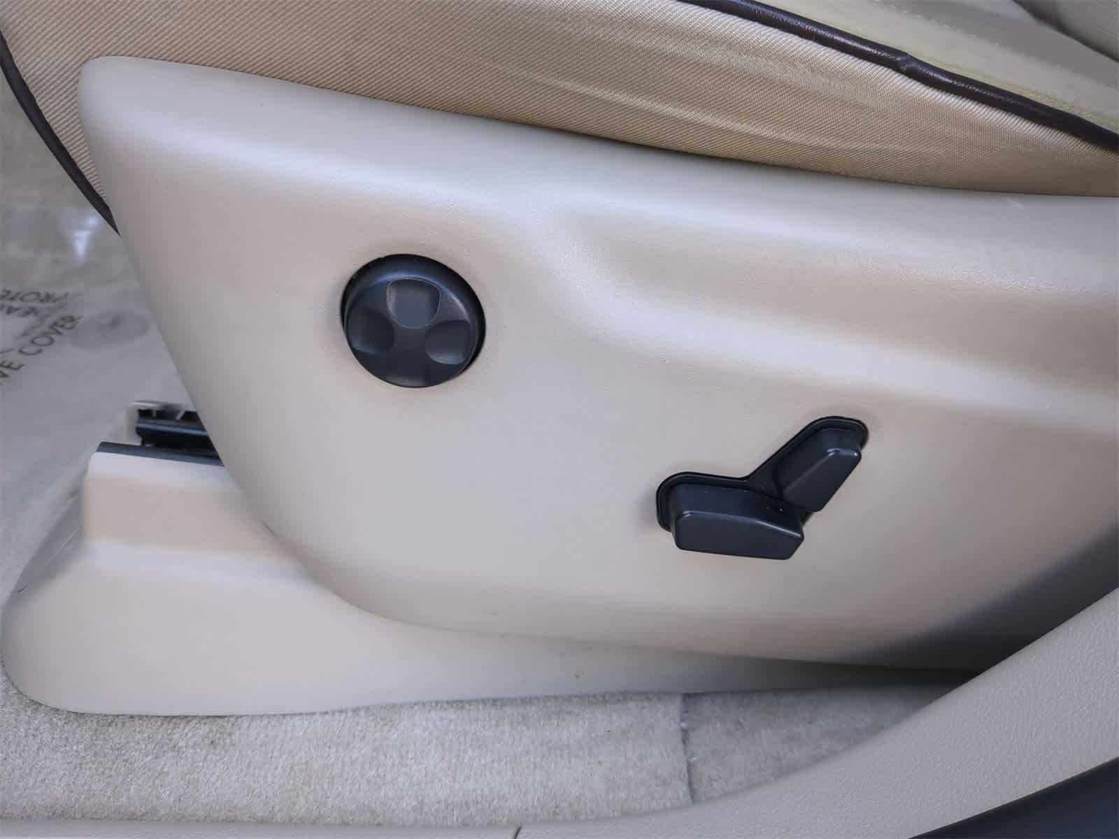 Thumbnail: 2019 Jeep Grand Cherokee - 17