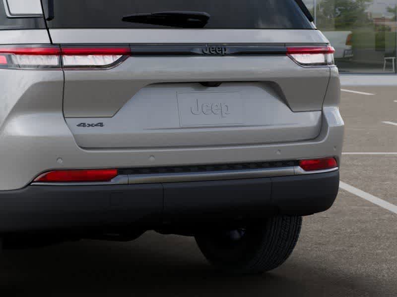 2026 Jeep Grand Cherokee Laredo - Photo 13