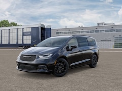 2026 Chrysler Pacifica Limited Passenger Van