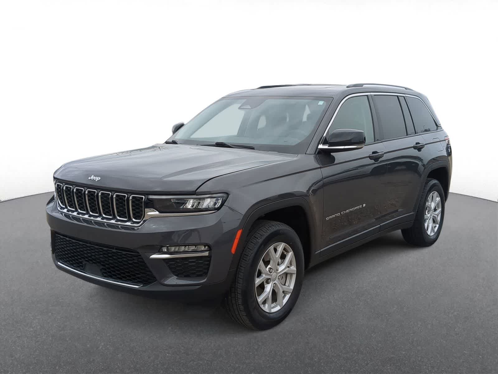 Thumbnail: 2023 Jeep Grand Cherokee - 4