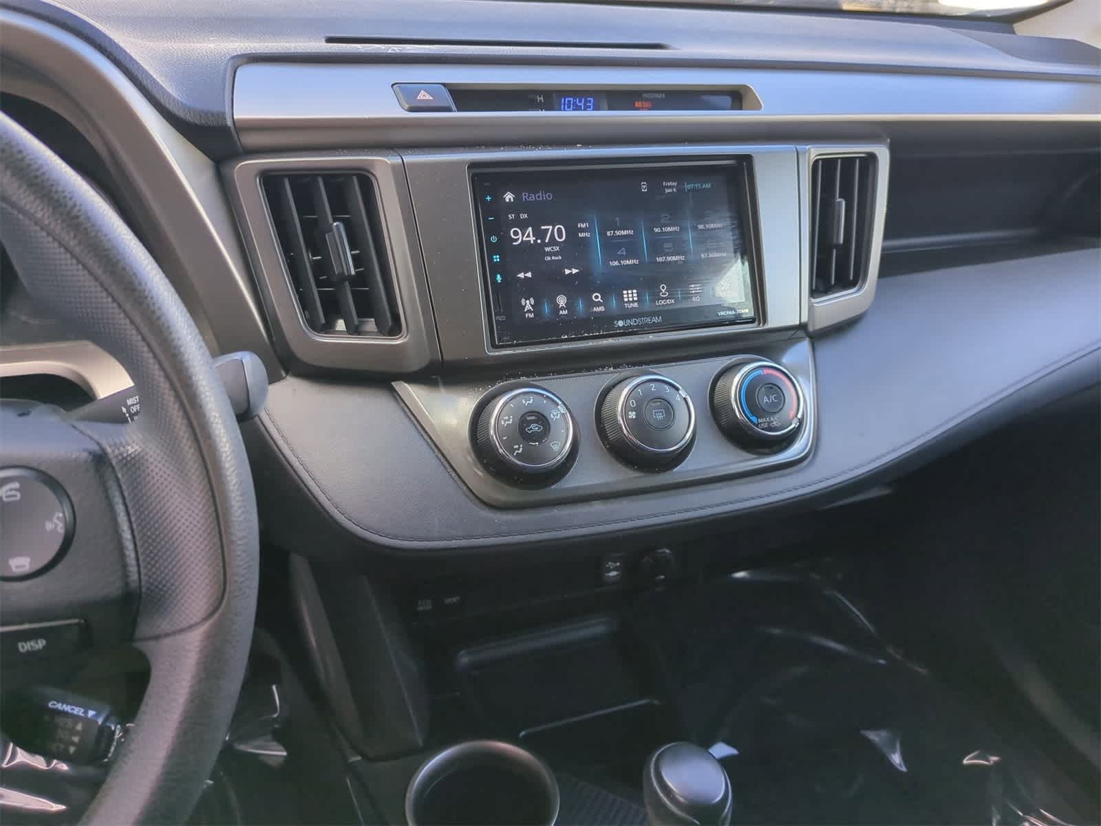 Thumbnail: 2015 Toyota RAV4 - 26