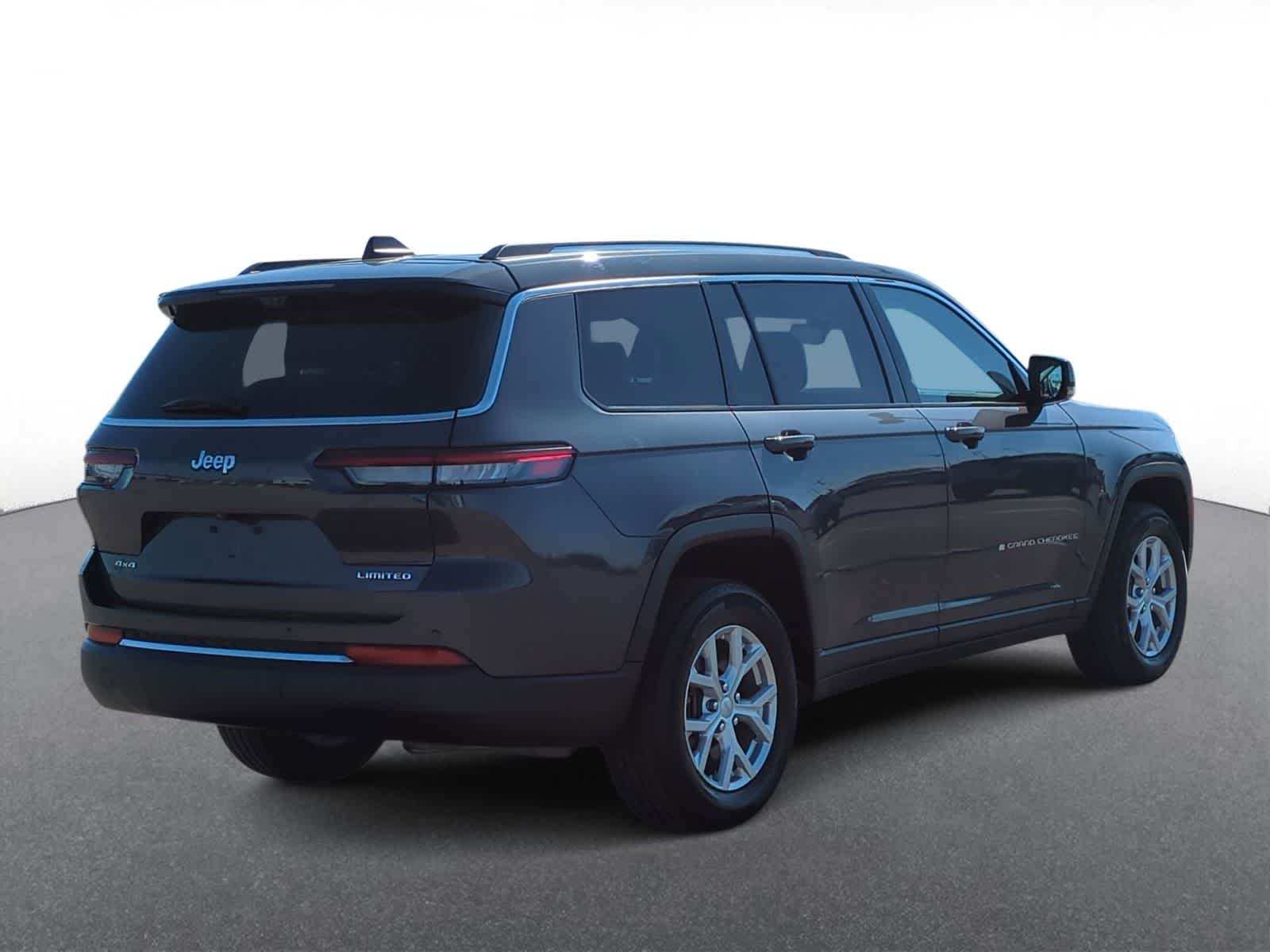 Thumbnail: 2023 Jeep Grand Cherokee L - 8