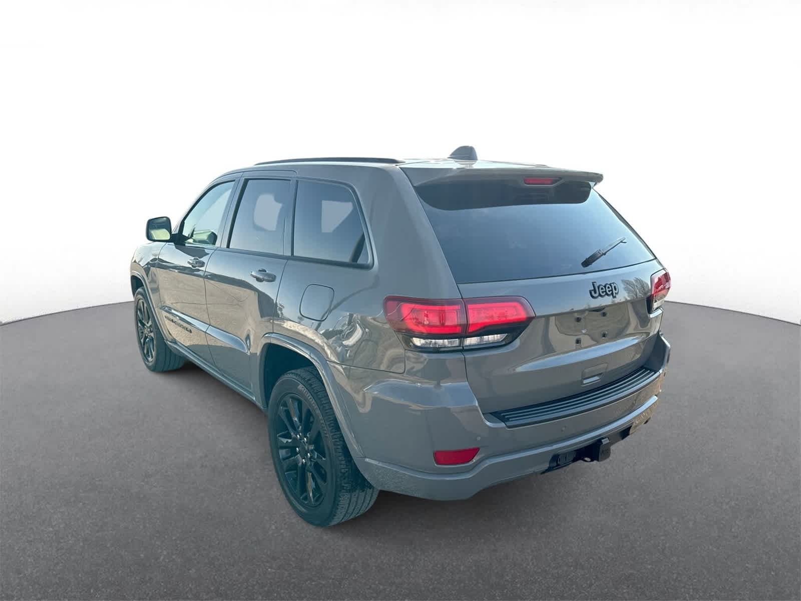 Thumbnail: 2022 Jeep Grand Cherokee - 6