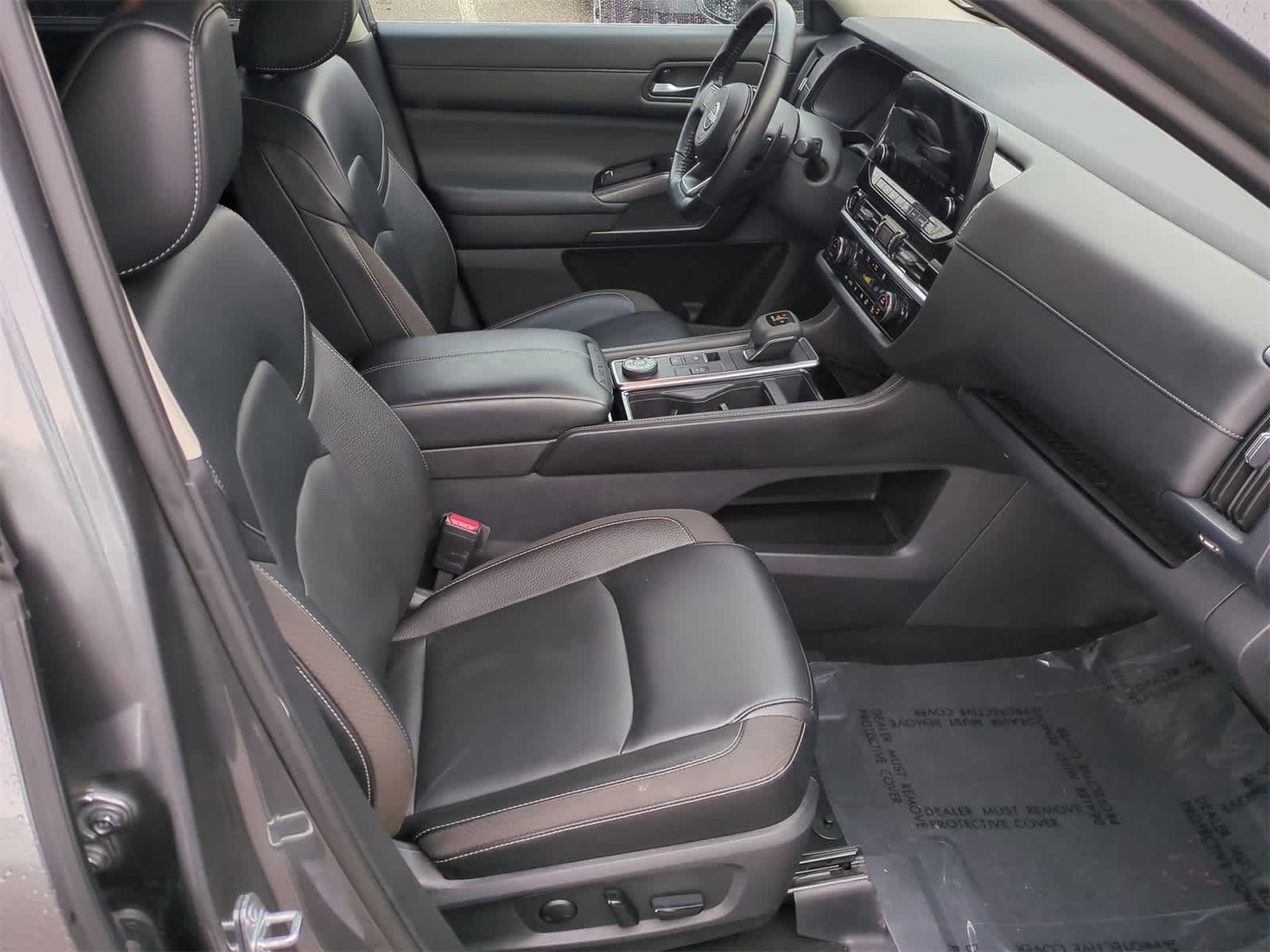 Thumbnail: 2023 Nissan Pathfinder - 20