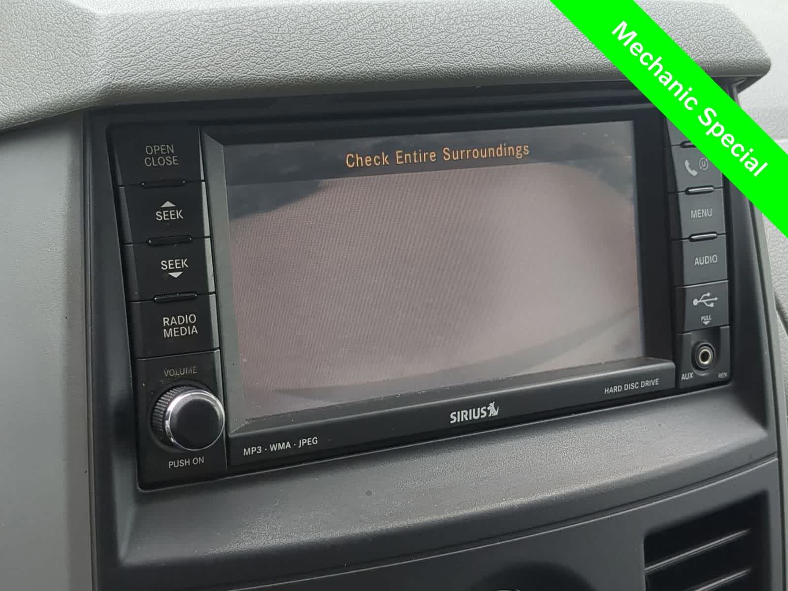 Thumbnail: 2008 Chrysler Town & Country - 25