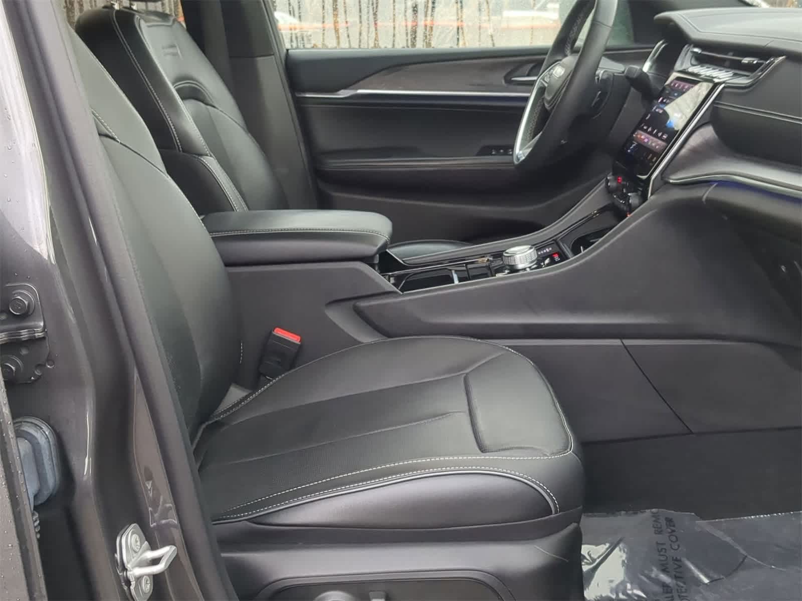 Thumbnail: 2023 Jeep Grand Cherokee - 28