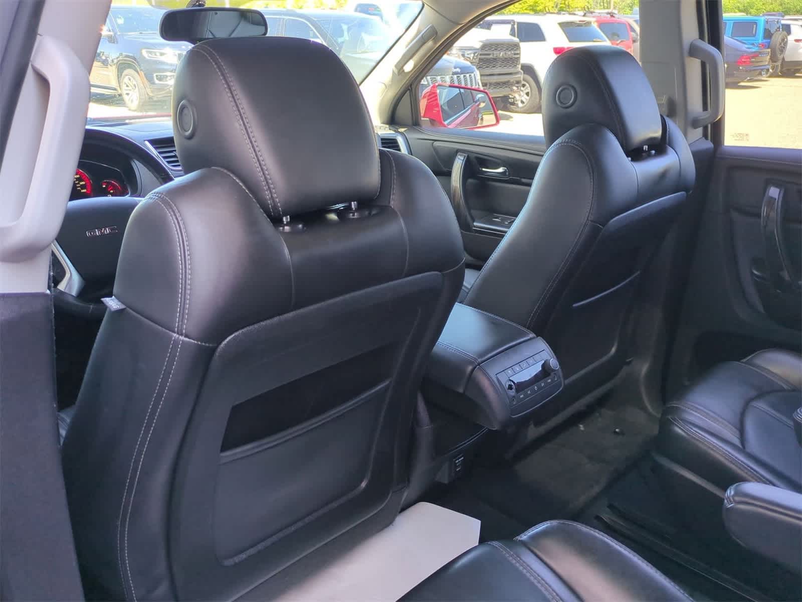 Thumbnail: 2014 GMC Acadia - 16