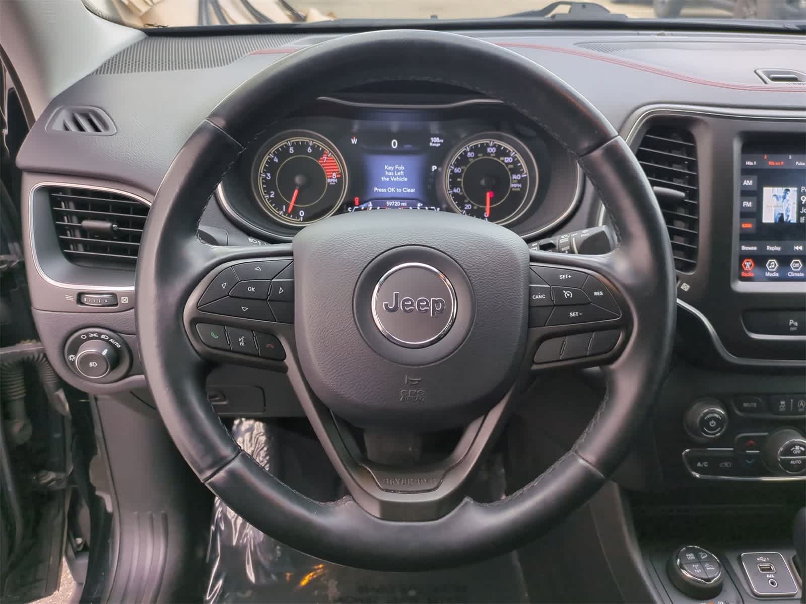 Thumbnail: 2019 Jeep Cherokee - 22