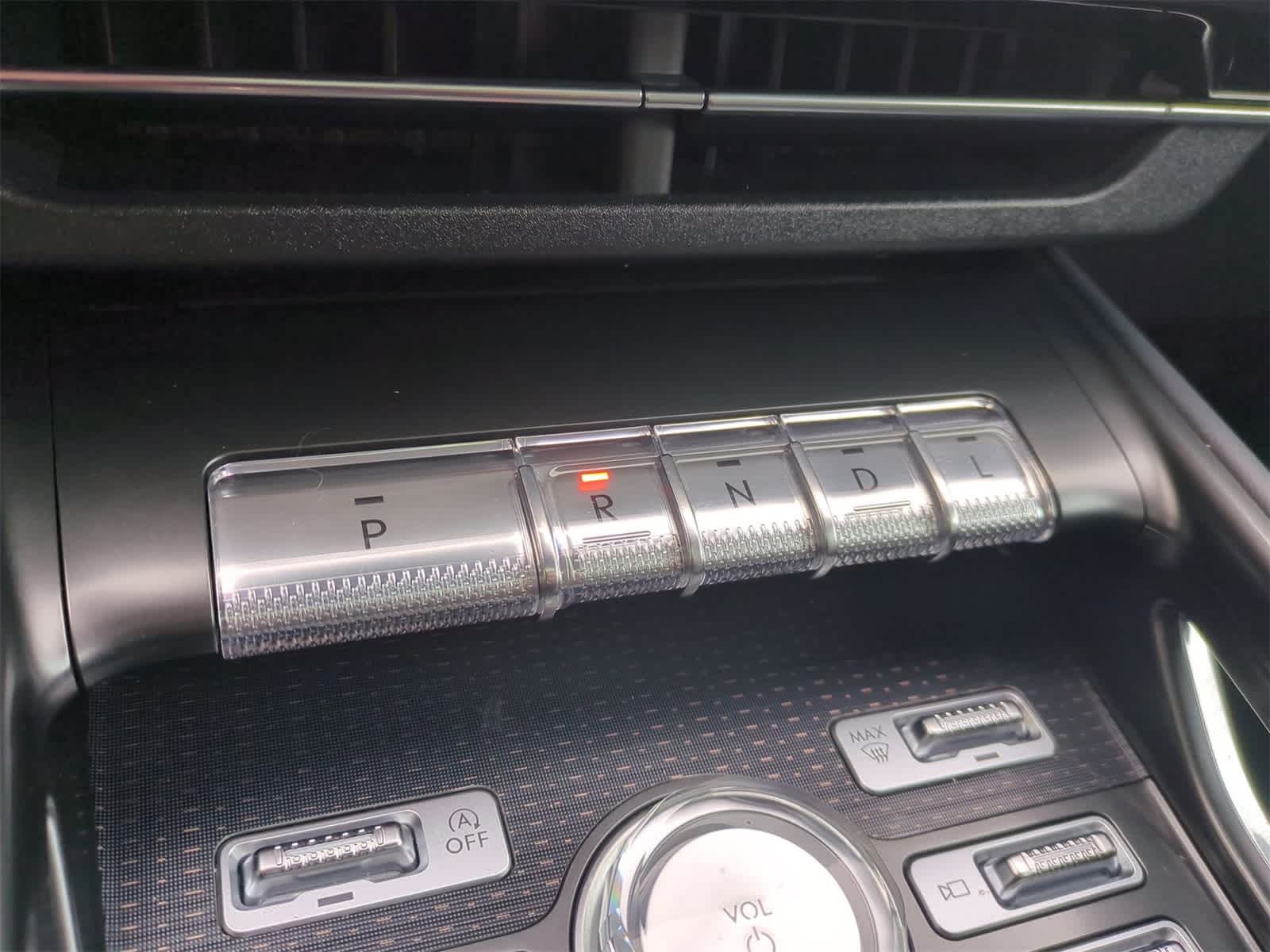 Thumbnail: 2025 Lincoln Nautilus - 33