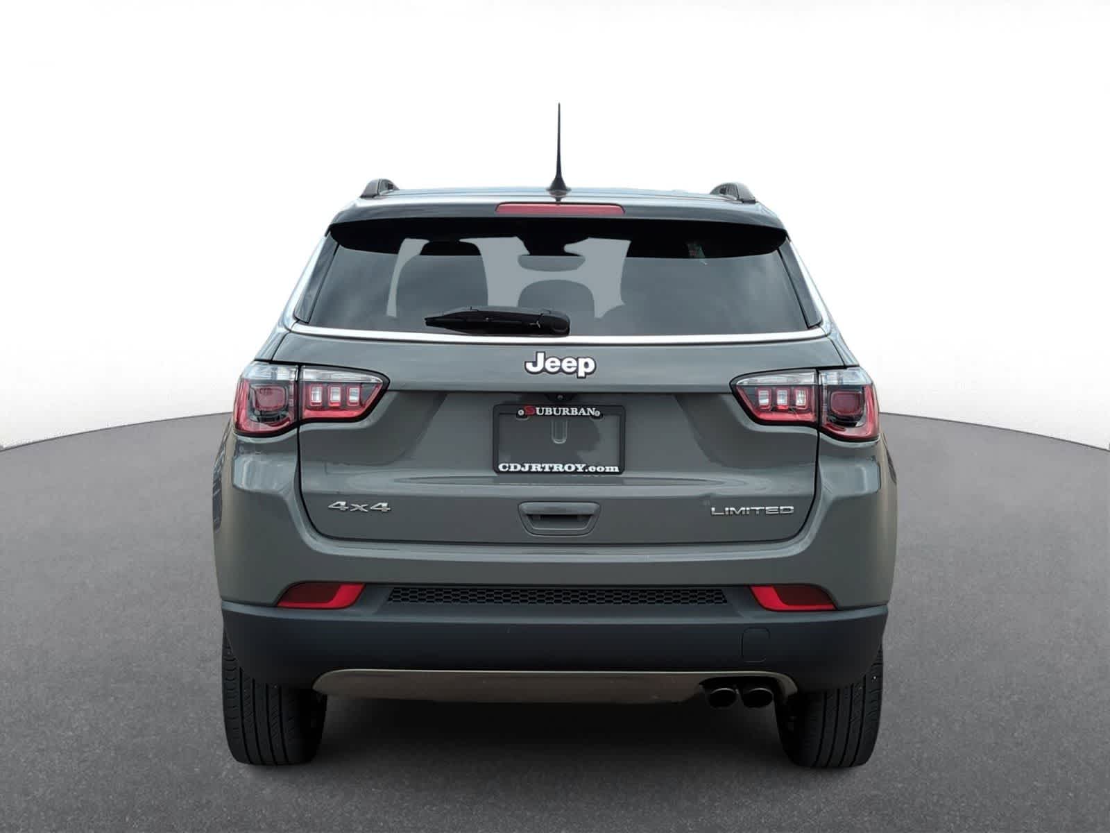 Thumbnail: 2022 Jeep Compass - 7