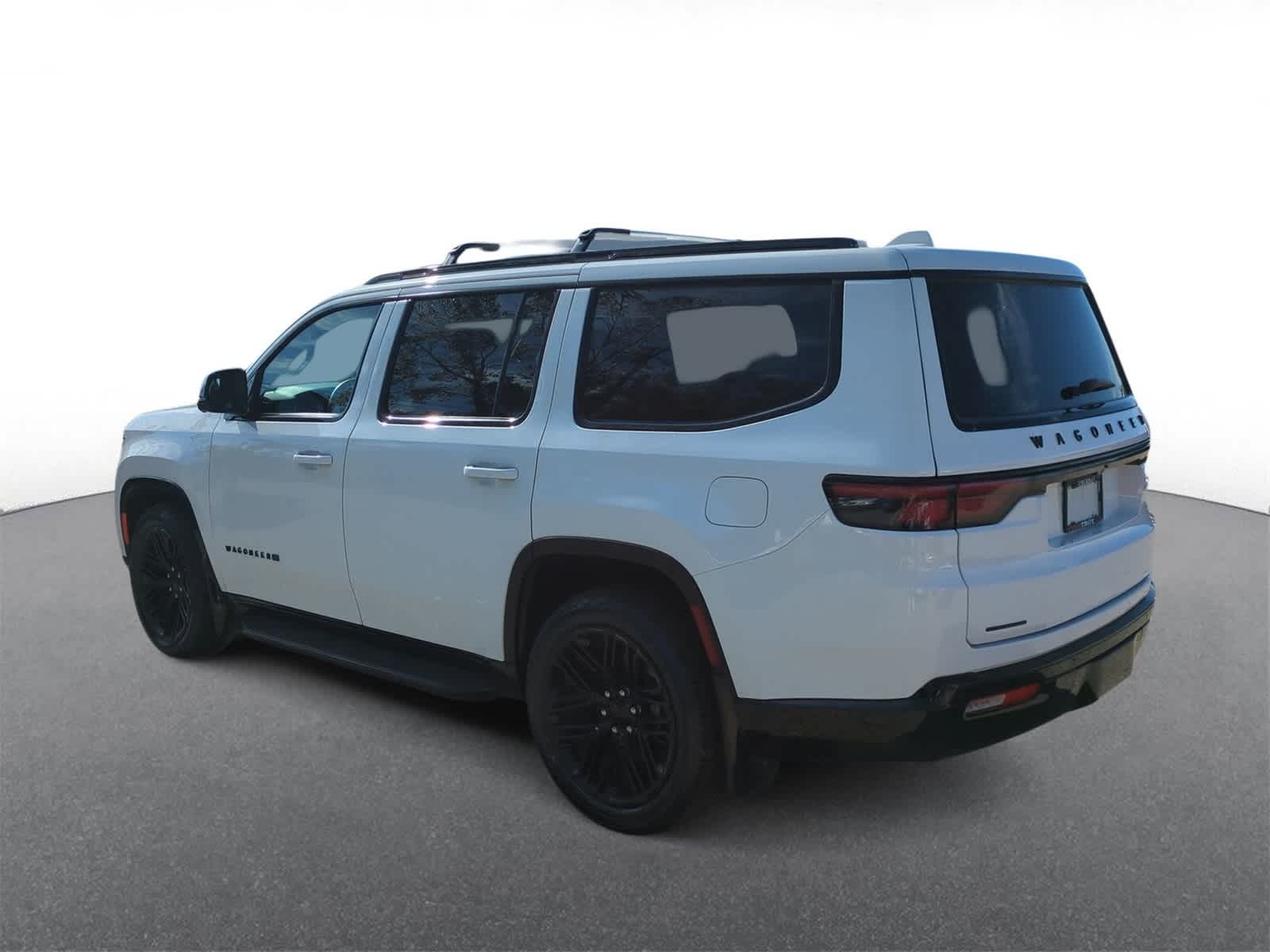 Thumbnail: 2023 Jeep Wagoneer - 6