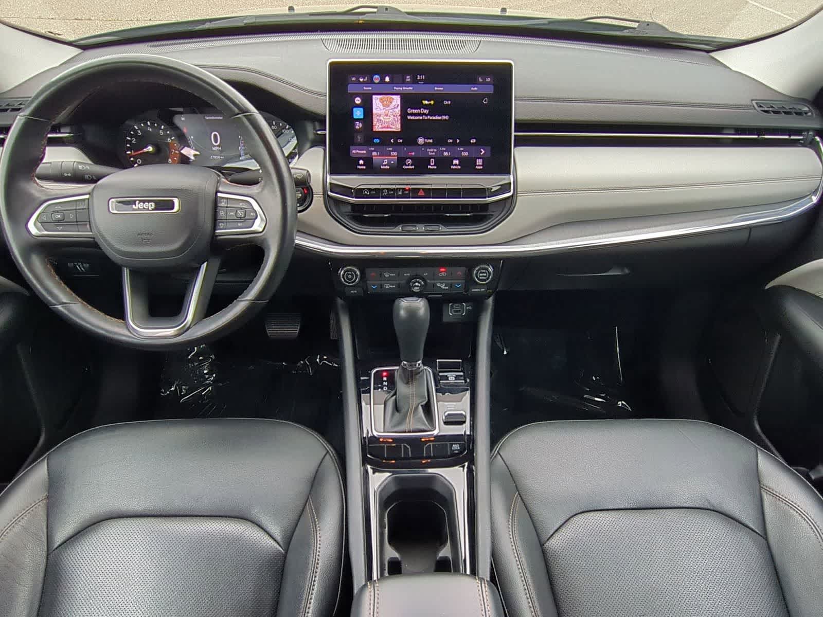 Thumbnail: 2022 Jeep Compass - 16
