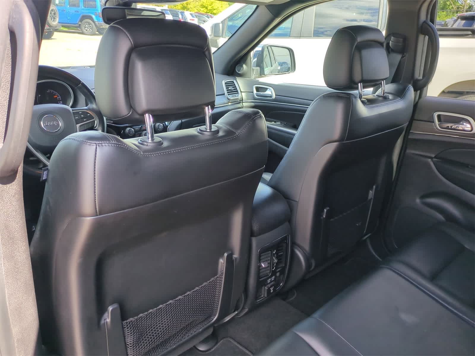 Thumbnail: 2021 Jeep Grand Cherokee - 18
