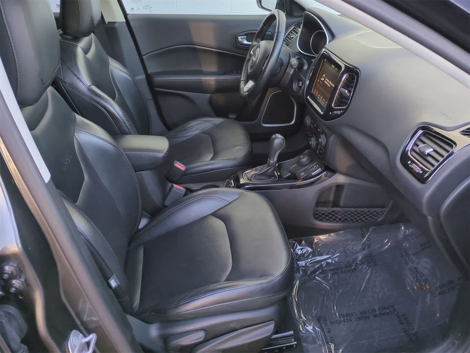 Thumbnail: 2018 Jeep Compass - 22