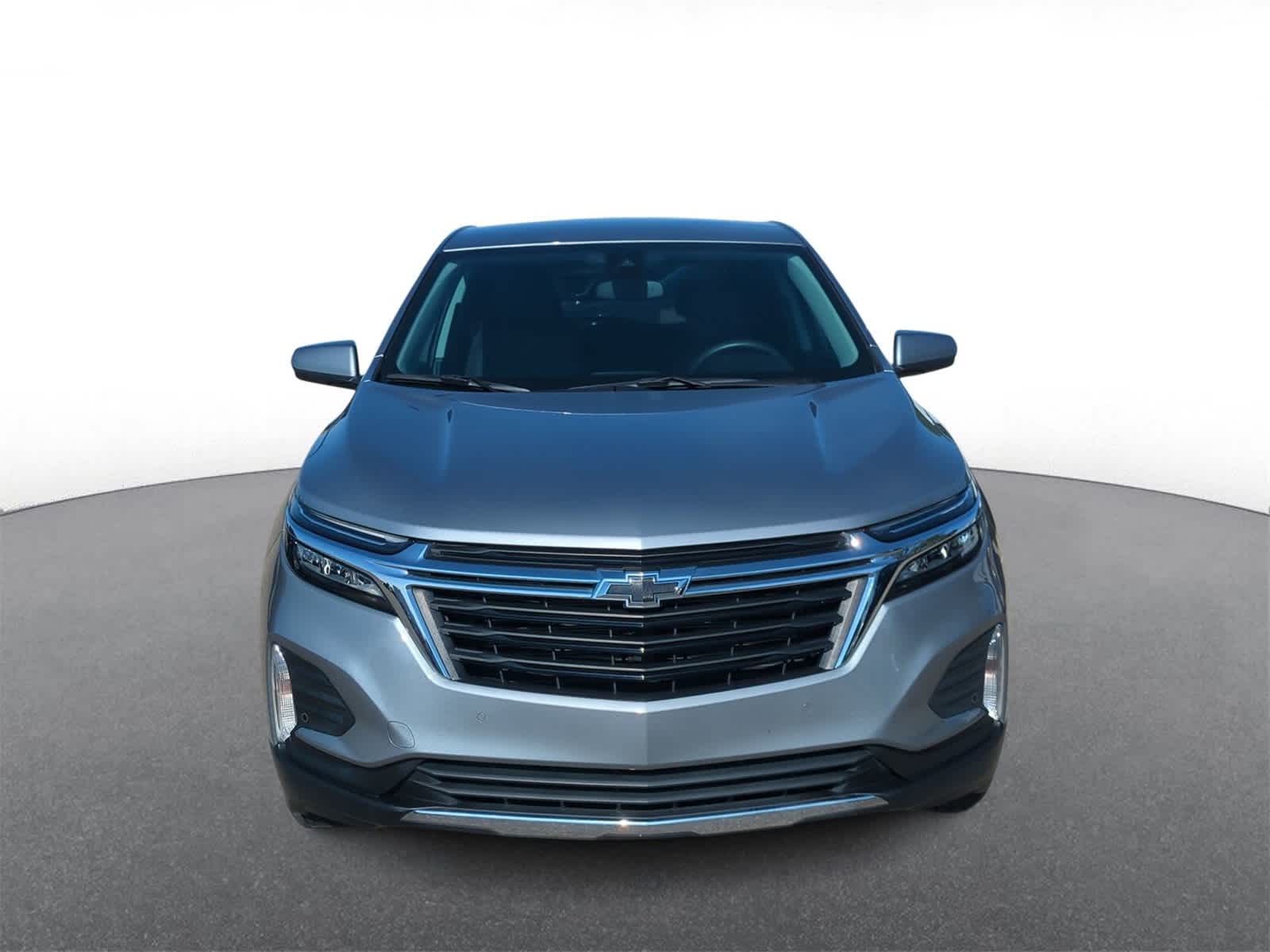 2024 Chevrolet Equinox LT photo 3