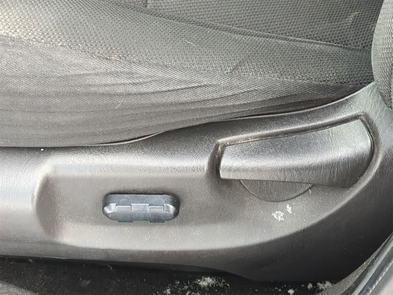 Thumbnail: 2009 Ford Escape - 17