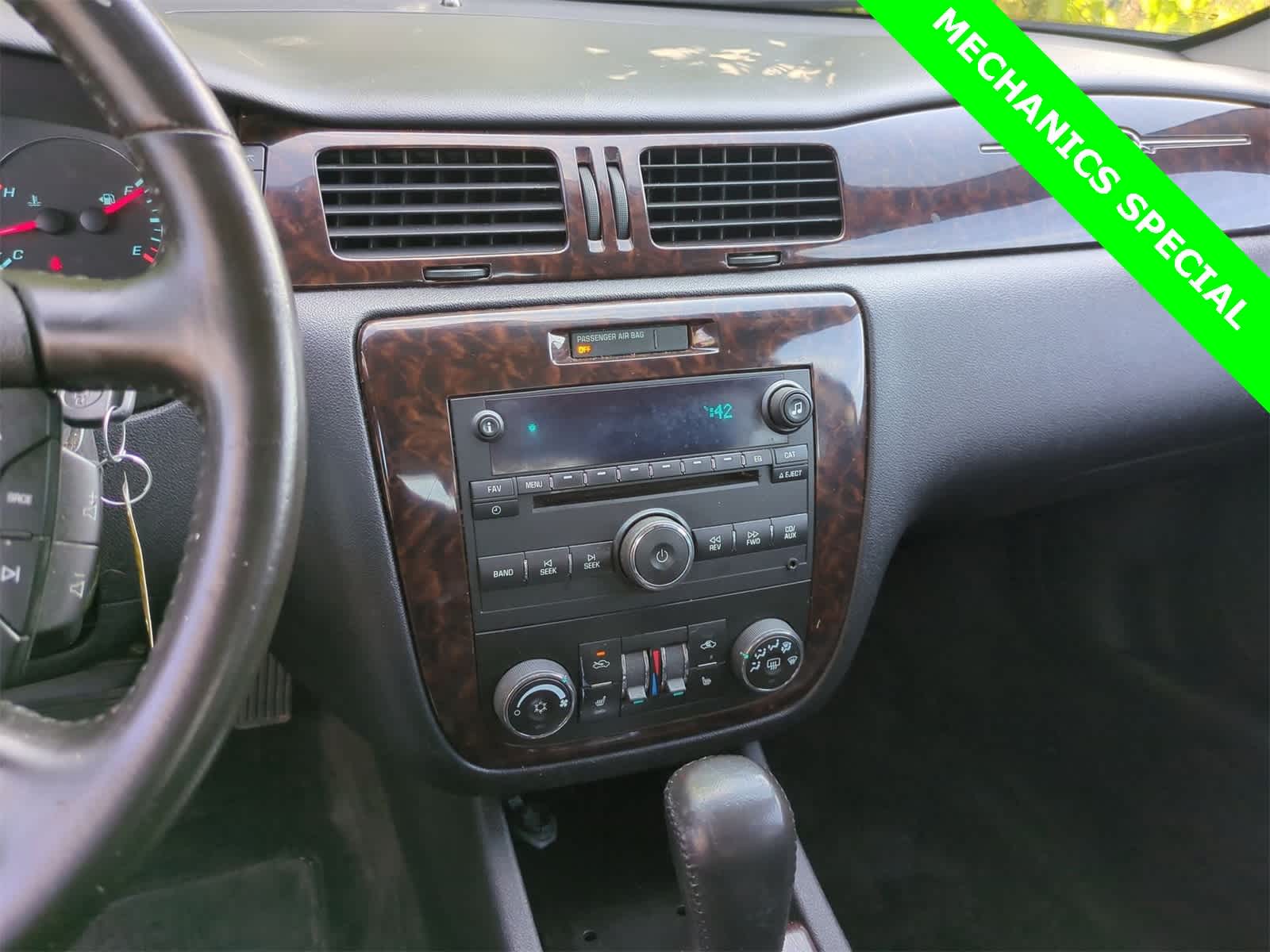 Thumbnail: 2012 Chevrolet Impala - 26