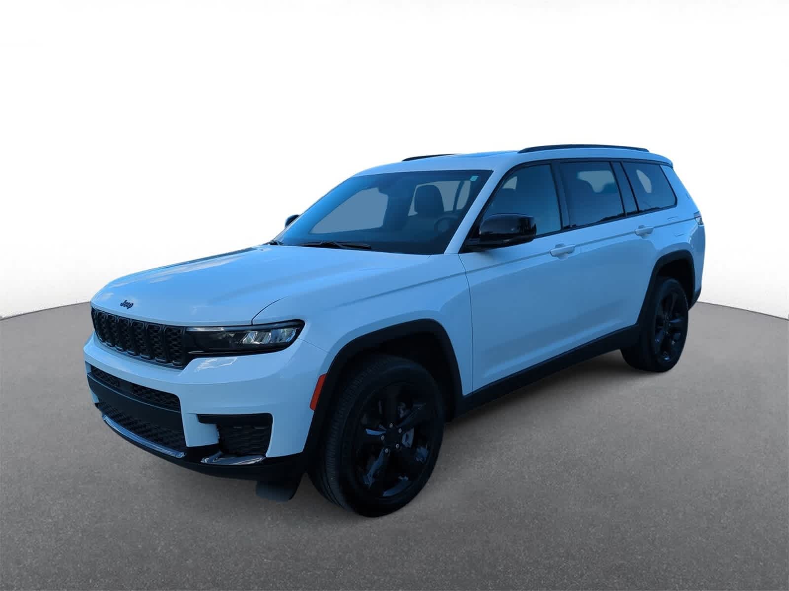 Thumbnail: 2023 Jeep Grand Cherokee L - 4