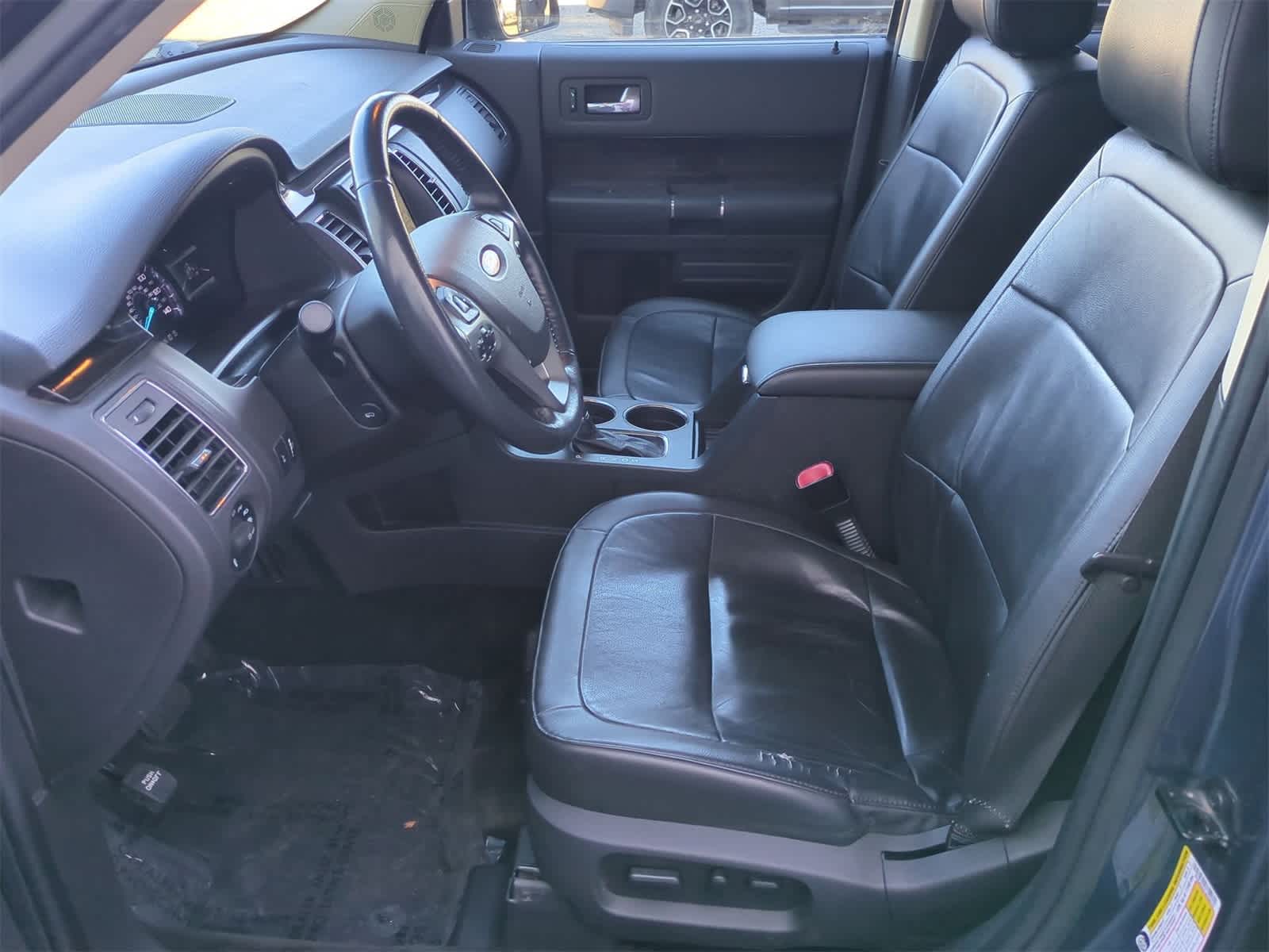 Thumbnail: 2018 Ford Flex - 16