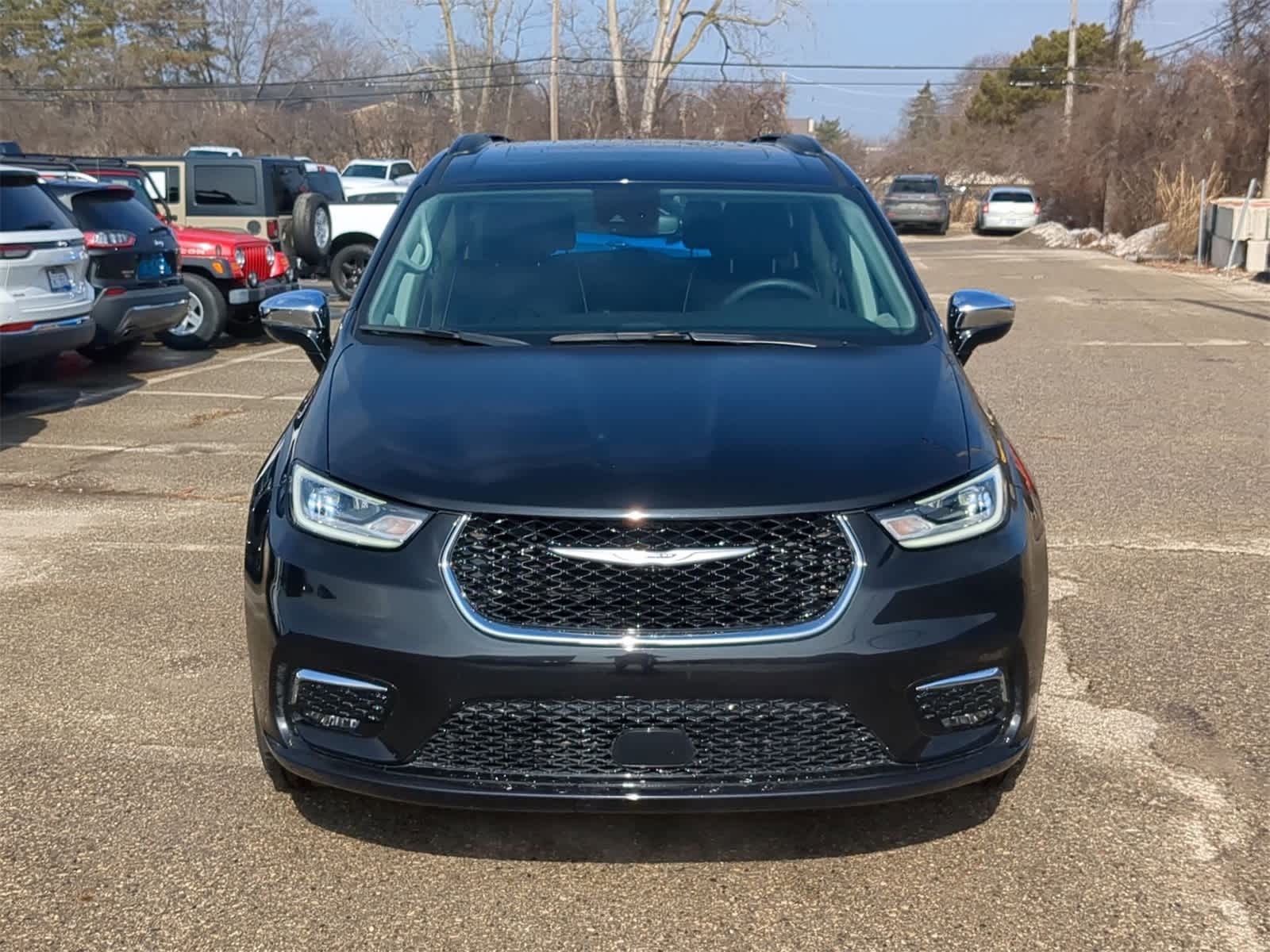 Thumbnail: 2023 Chrysler Pacifica - 17