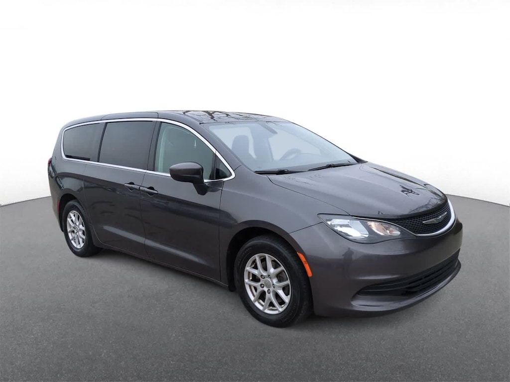 Used 2017 Chrysler Pacifica Touring Van
