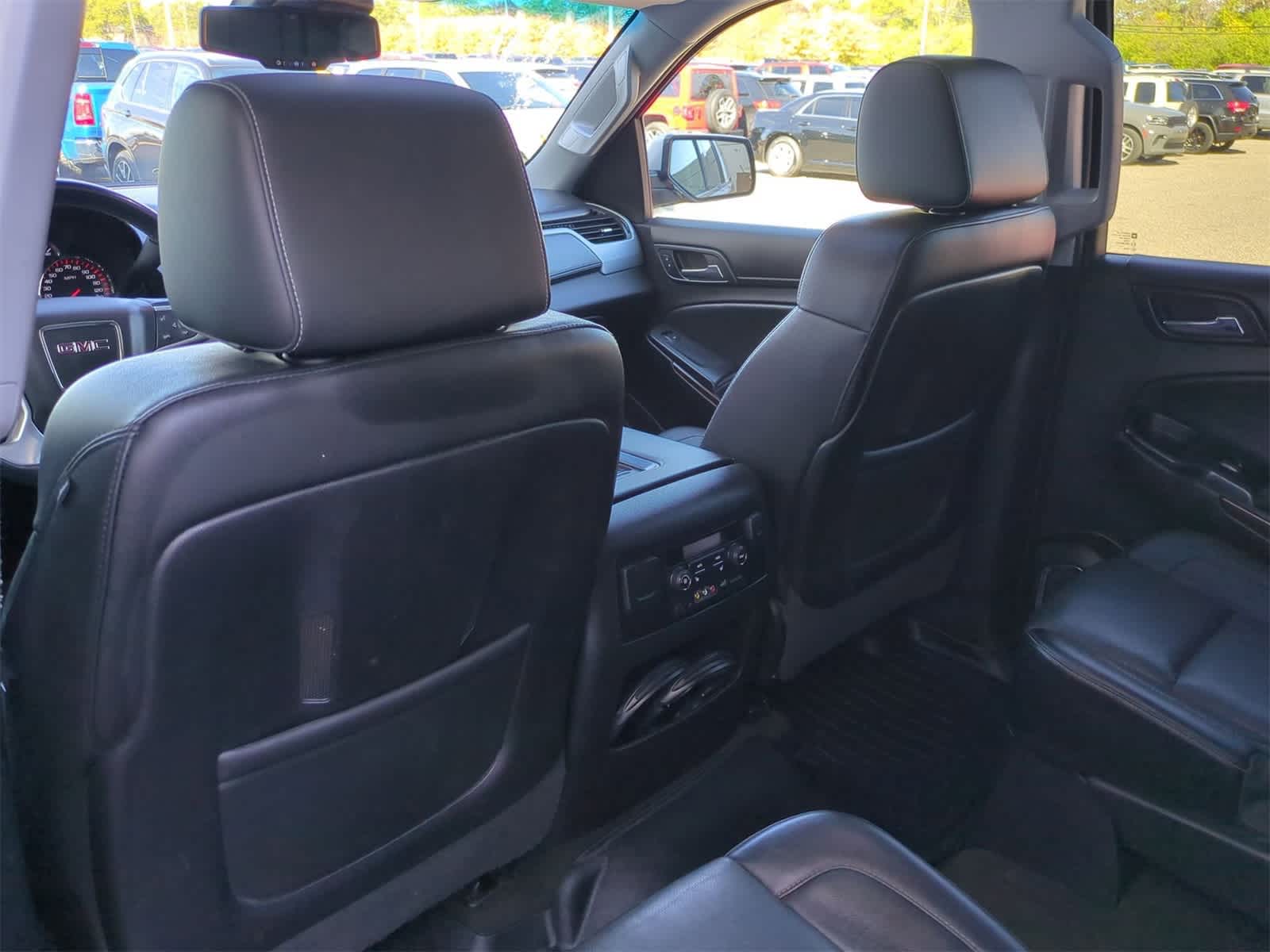 Thumbnail: 2016 GMC Yukon XL - 18