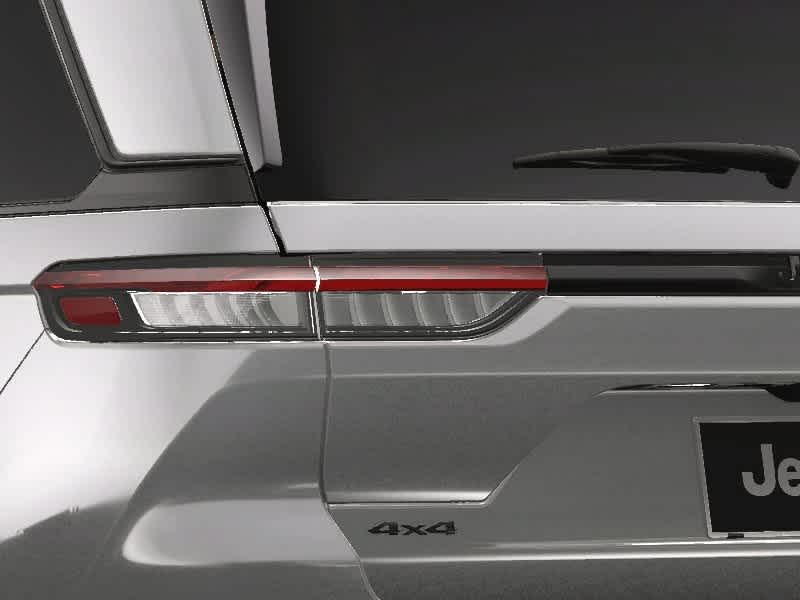 2025 Jeep Grand Cherokee Limited Edition 12